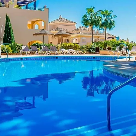 Elviria Relax Garden House *