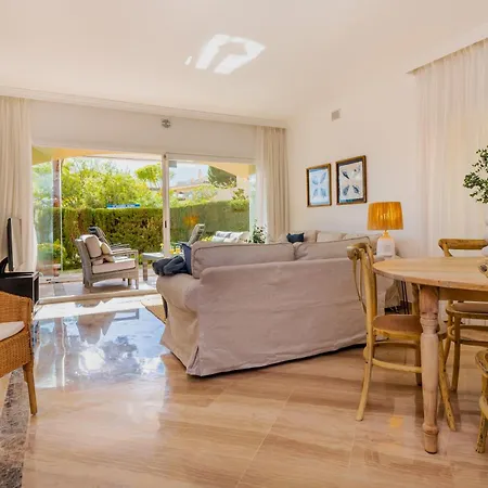 Elviria Relax Garden House Apartment